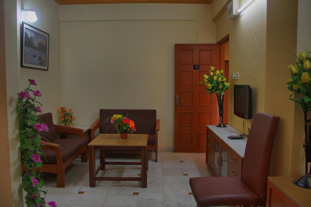 Shreeji Service Apartment Vadodara Dış mekan fotoğraf